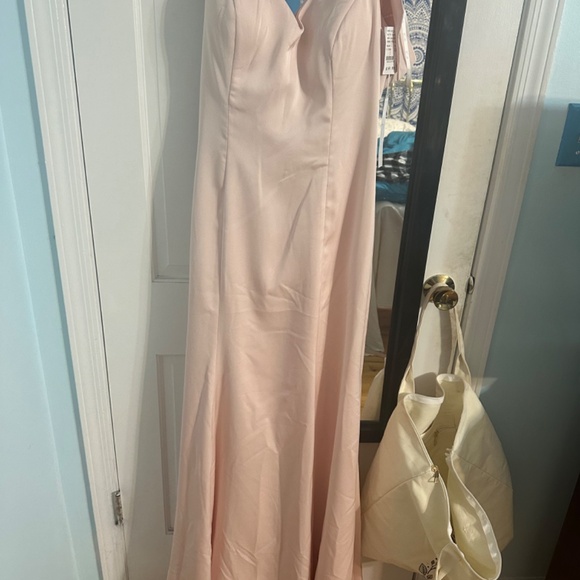 Off the shoulder mermaid dress - Picture 2 of 3